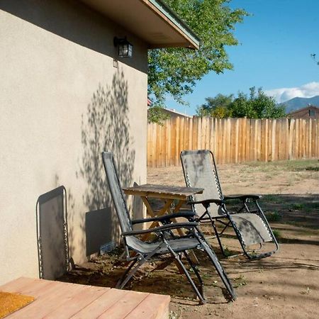 Fully Furnished, Serene Taos House Exterior photo